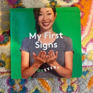 Lovevery My First Signs Book